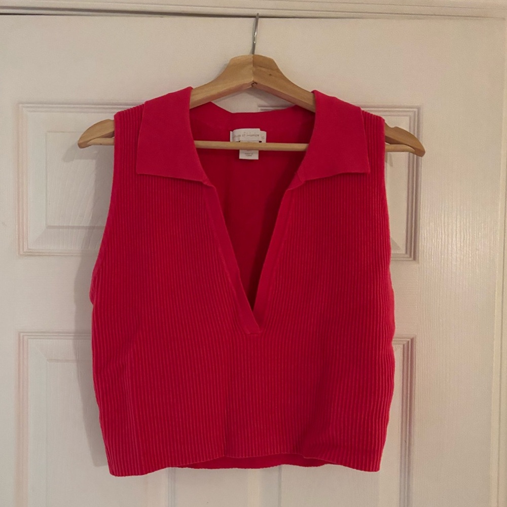 House of Harlow 1960 Pink Sleeveless Fitted Crop Shirt